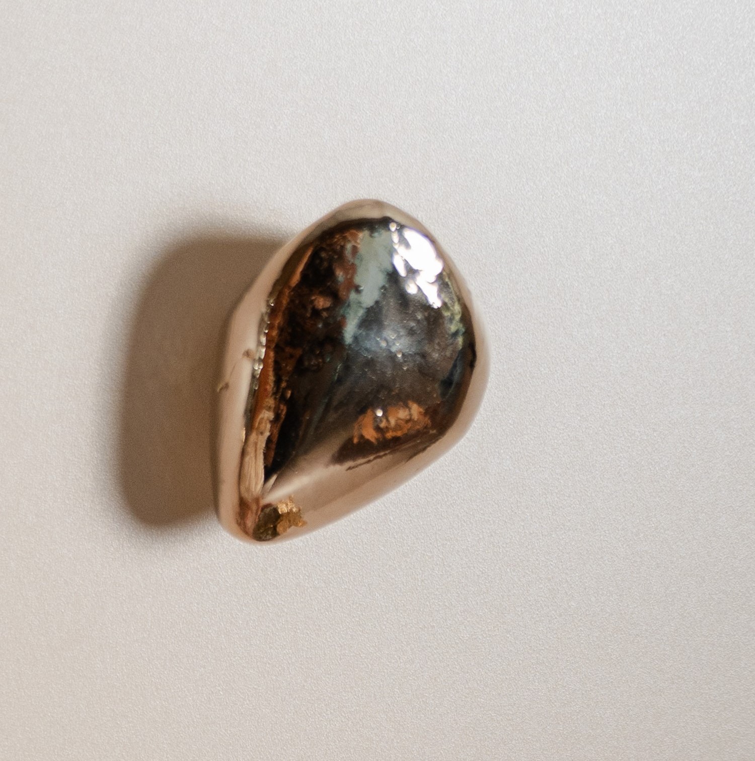 Gancho com Pedra Dourada